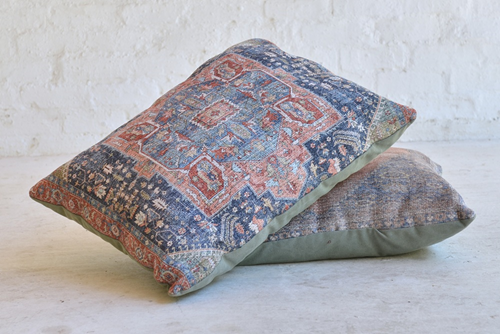 040 Persian cushion 